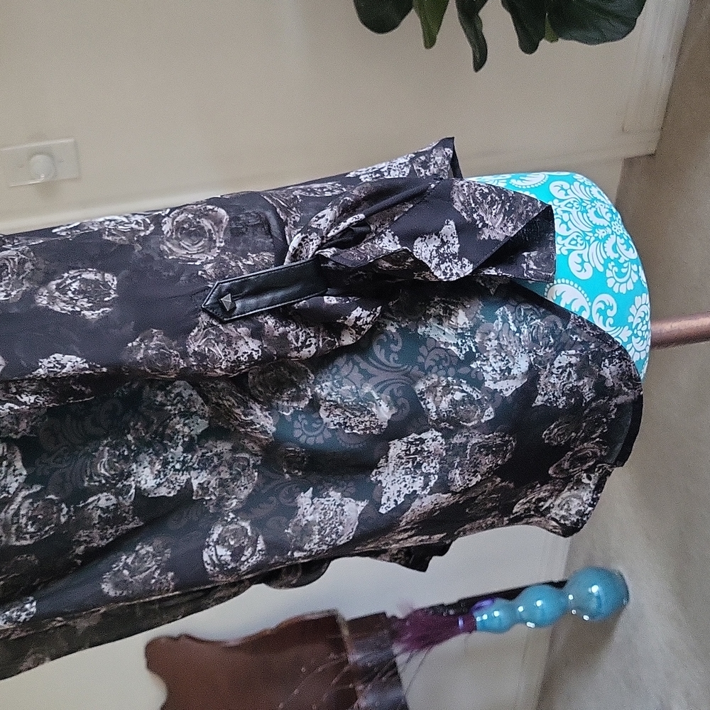 Rock & Republic shirt - Picture 5 of 11